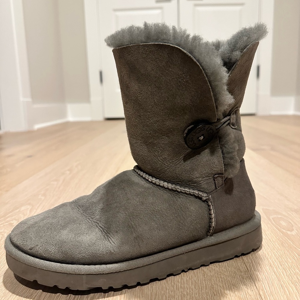 UGG Grey Bailey Button Boots Size 7